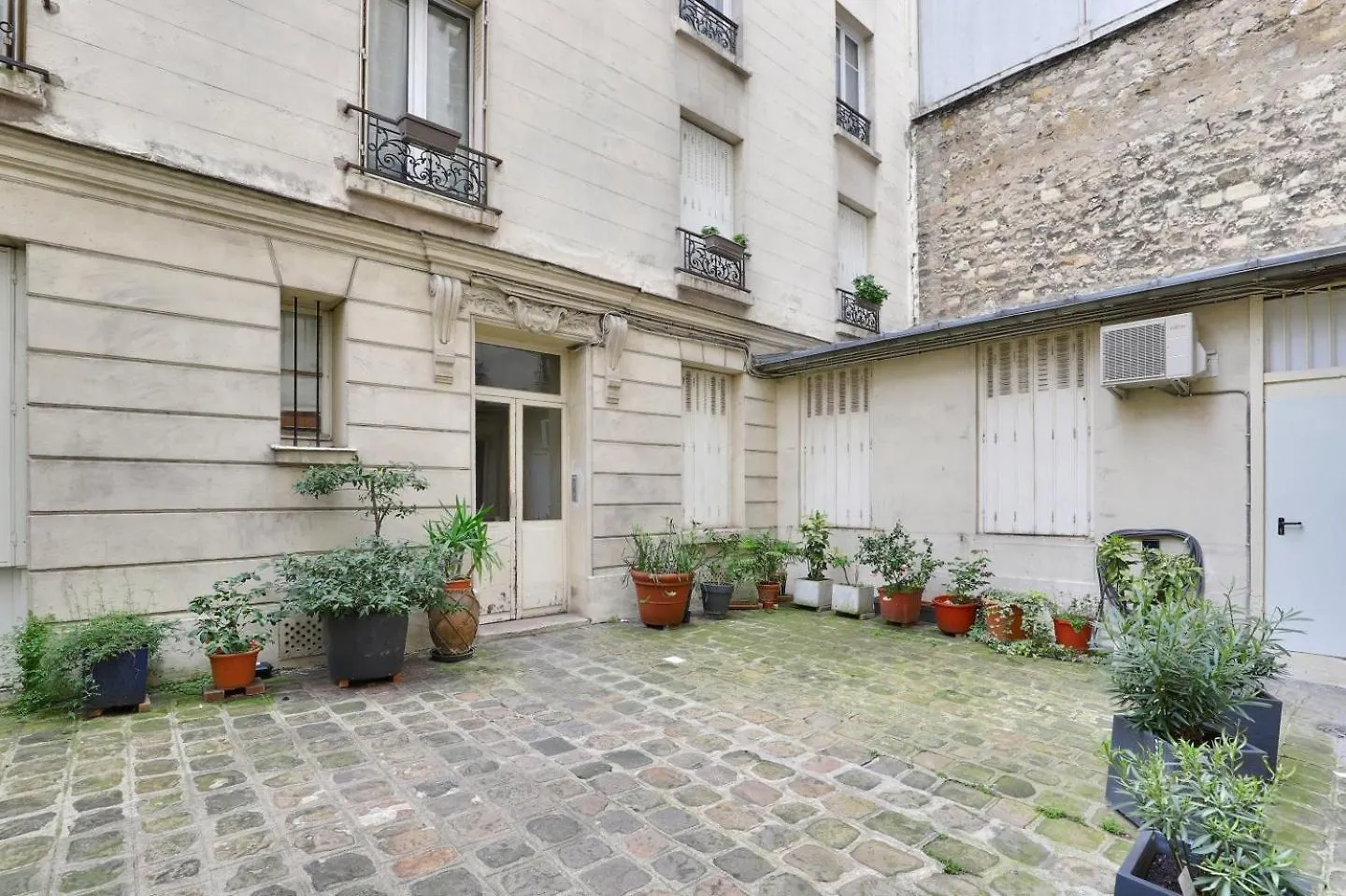Cosy A Proximite De La Place D'italie Apartman